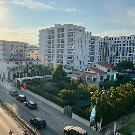 Iona Golem 2 Polisi i Vogel